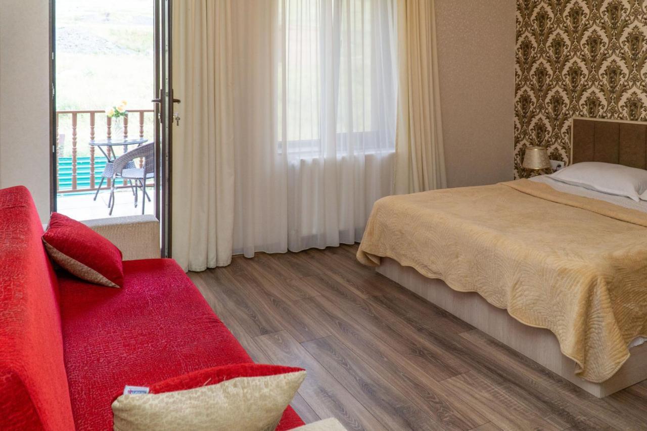Hotel Diamond Kazbegi Eksteriør billede